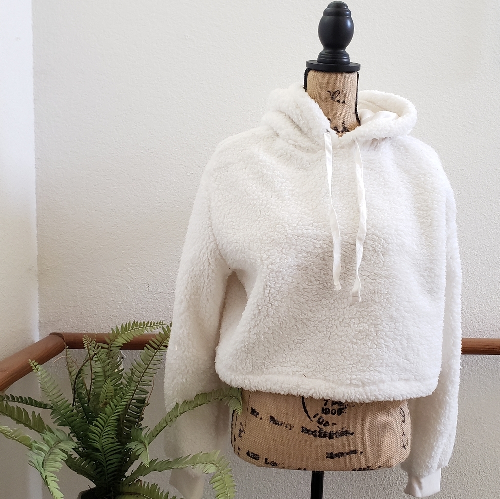 Colsie Crop Top Fleece Sweater
